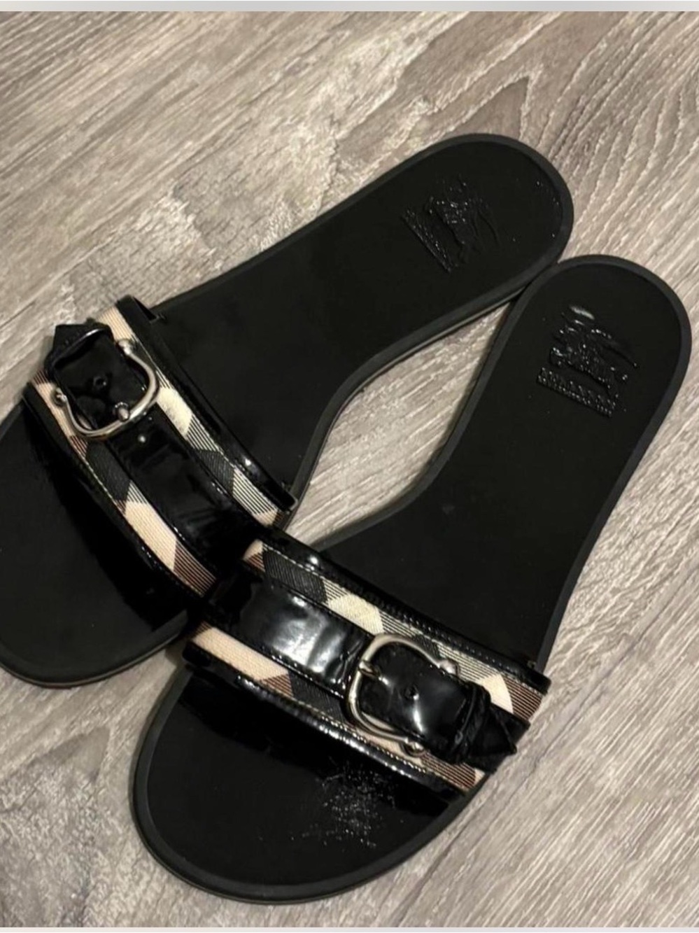 Burberry Black Patent Slide Sandals with Neutral Plaid Accent